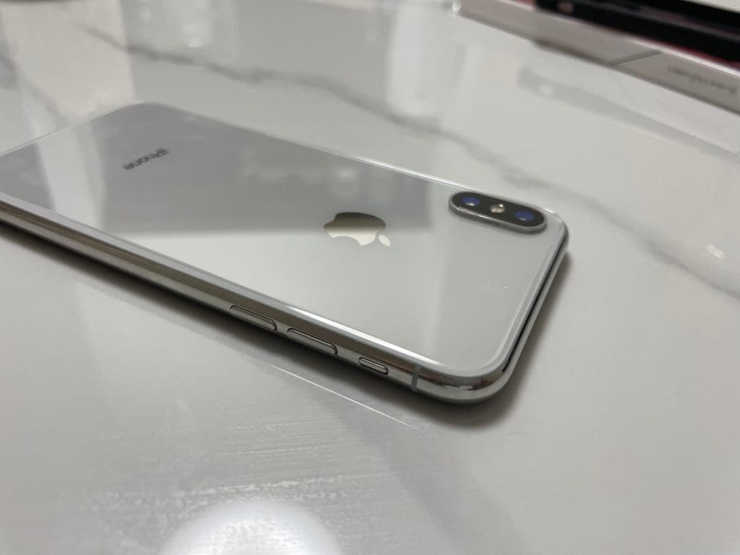 Apple iPhone X スペースグレー 256GB バッテリー84%