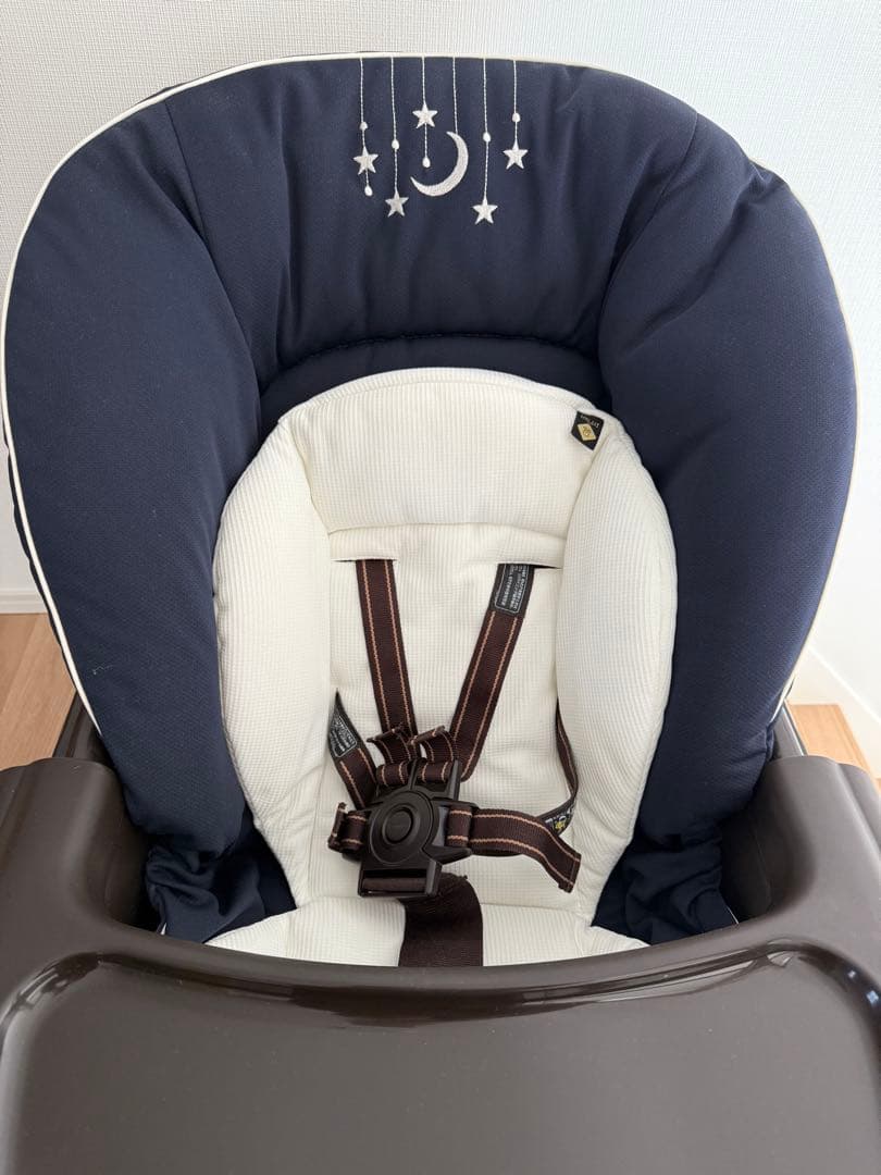 【美品】ネムリラ 手動 ハイローチェア Combi バースデイ限定 ベビーラック