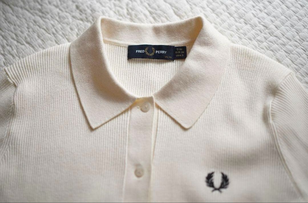 【着用2回】FRED PERRY アイボリー リブ編み 長袖ニットポロシャツ
