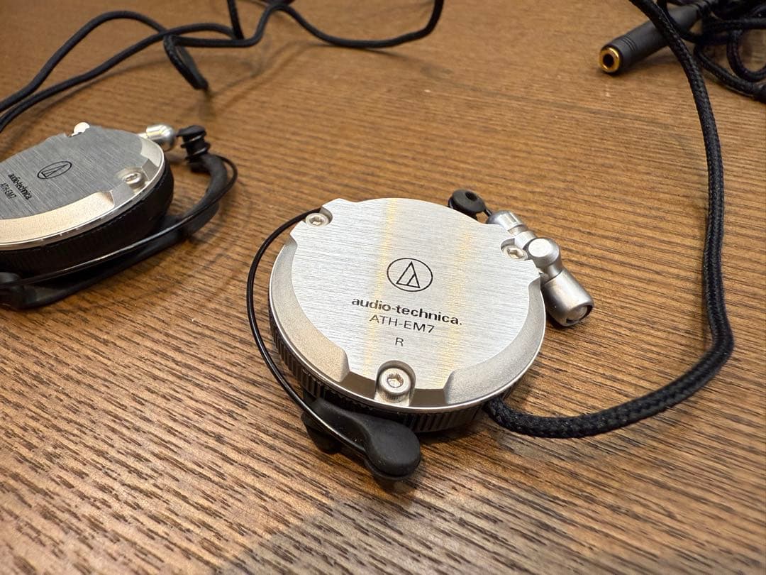 audio-technica ATH-EM7 イヤフォン ケース付き