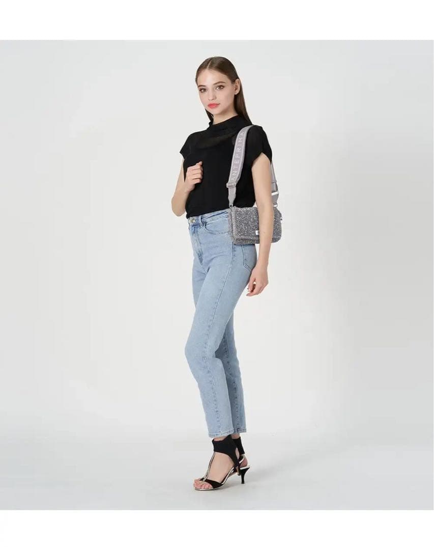 :値下げ:アンテプリマ トラコッラ グレー ショルダーストラップ