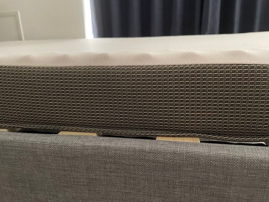 【先着!大幅値引】西川体圧分散敷き布団・SUYARA「厚さ9㎝」セミダブル