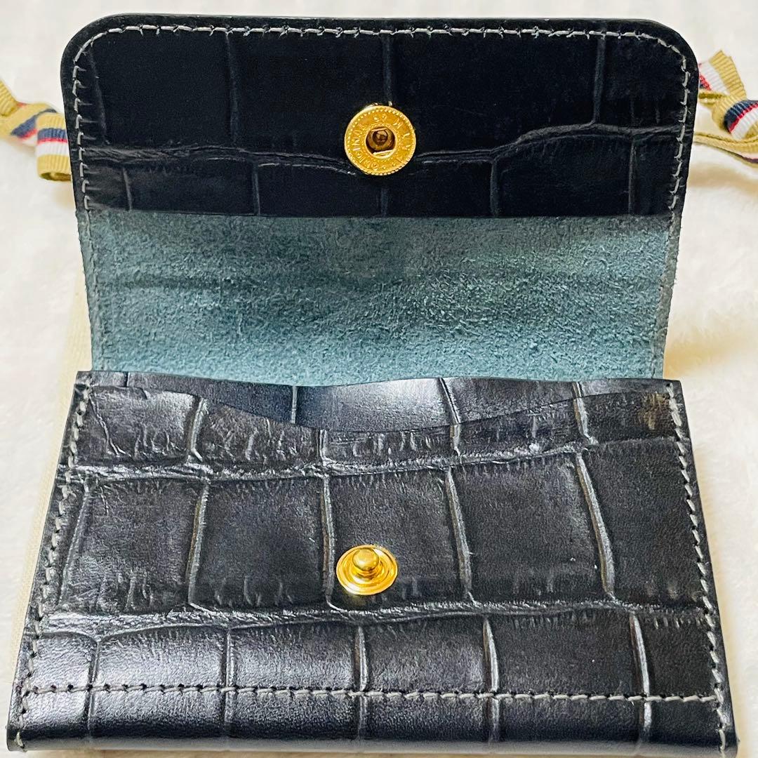 ✨新品✨ イルビゾンテ IL BISONTE 名刺入れ ロゴ型押し クロコ 黒