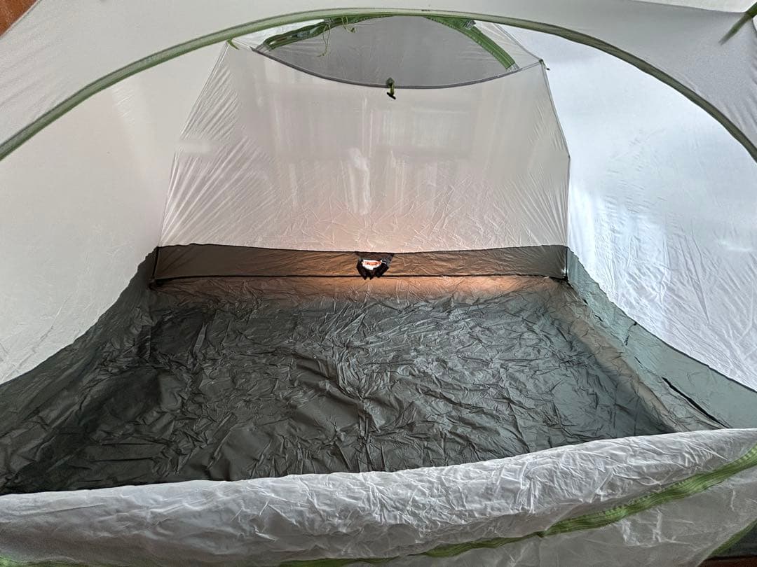 再値下げ　ニーモ　タニ　2P 軽量ドーム型山岳テント グリーン