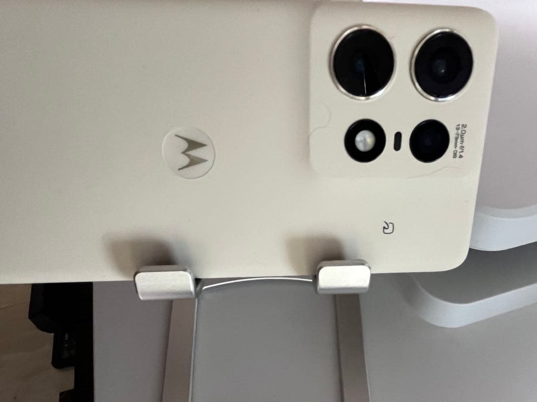 motorola edge 50s pro本体 充電器 ケース付き