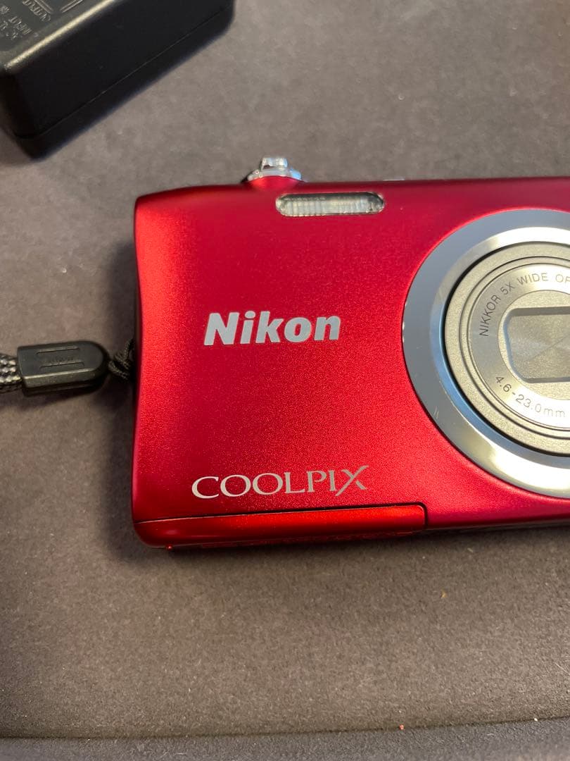 Nikon COOLPIX A100 赤