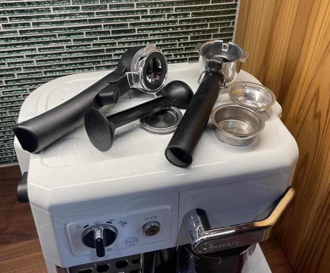 デロンギ　コンビコーヒーメーカー　ホワイト　BCO410J-W　ドリップ