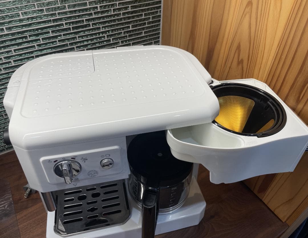 デロンギ　コンビコーヒーメーカー　ホワイト　BCO410J-W　ドリップ