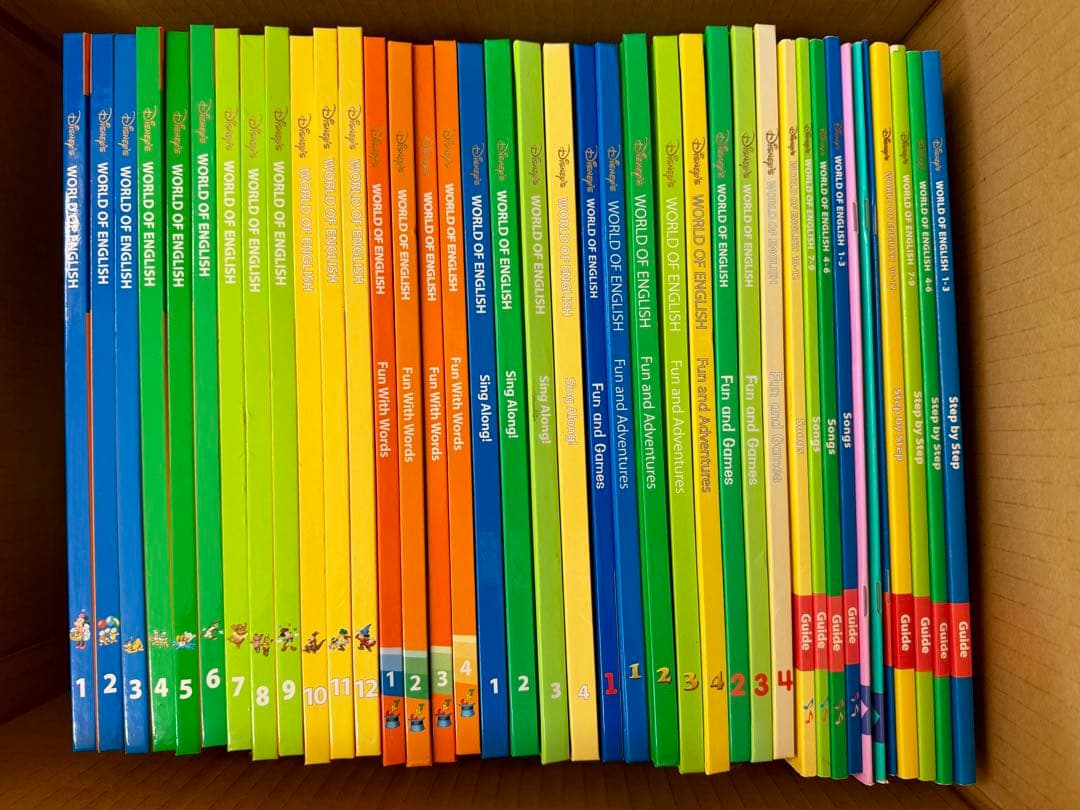 【中古特価】2018 DWE ディズニー英語 DVD、CD、BOOK