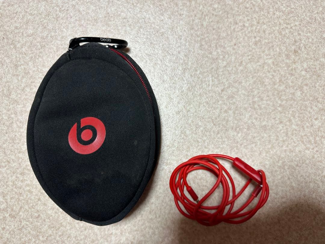 beats ヘッドホン　solo