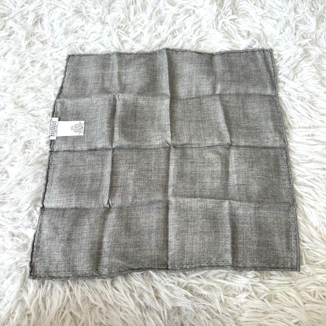 新品未使用✨ブルネロクチネリ ポケットチーフ ハンカチ シルク100% ロゴ