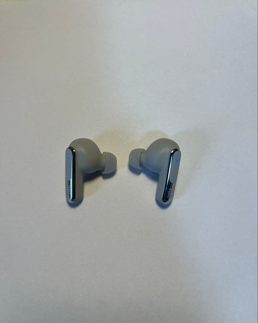 [美品] JBL LIVE BEAM 3 シルバー