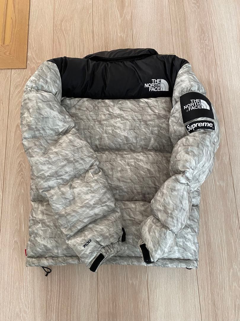 supreme north face ダウンジャケット　Agumo