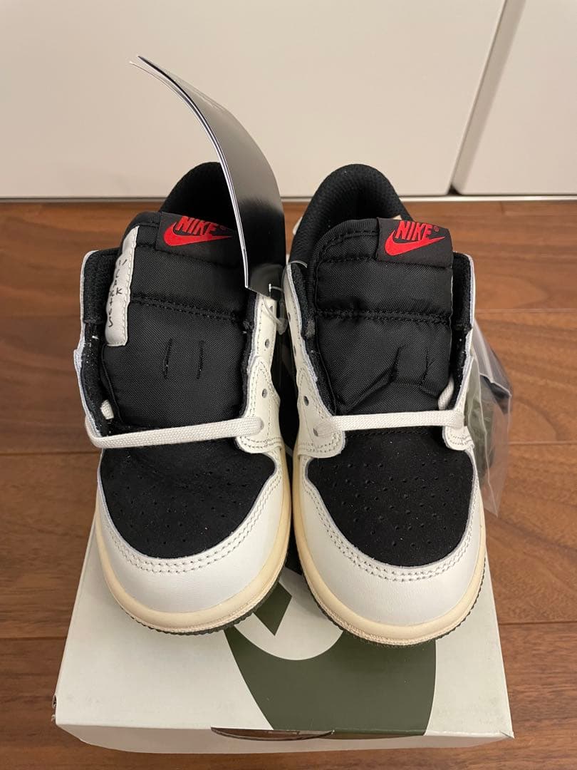 Travis Scott × Nike TD Air Jordan1 Olive