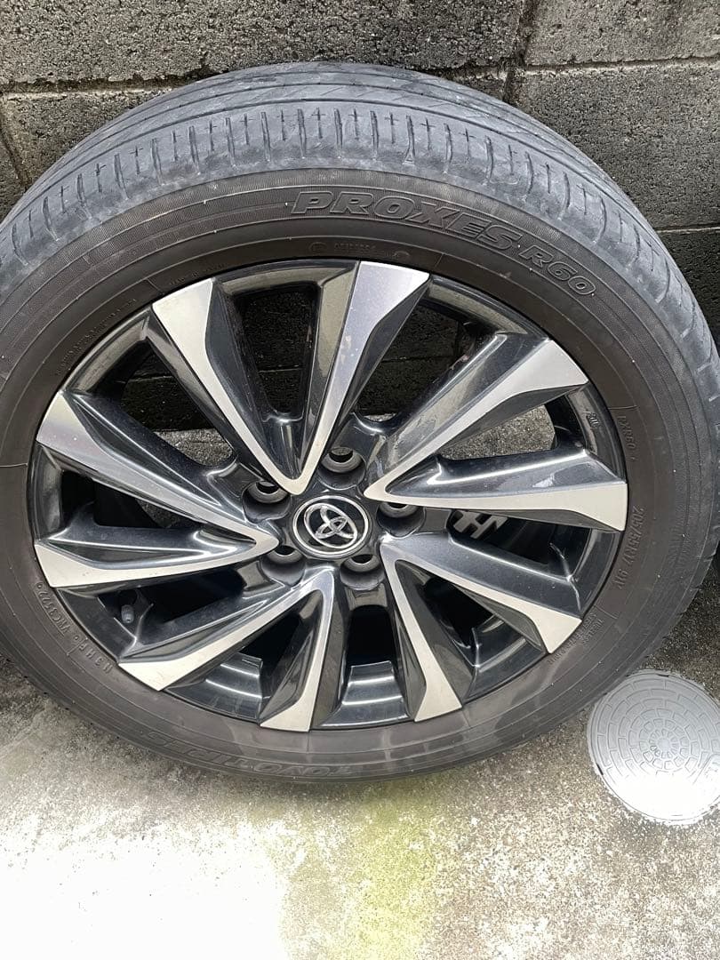 トヨタ 純正　タイヤホイールセット アルミ　１７インチ　③