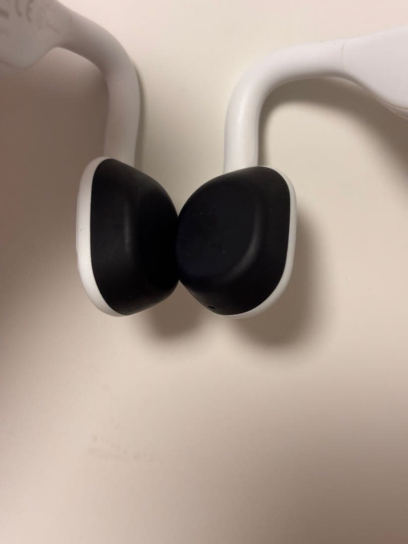 SHOKZ OPENMOVE ワイヤレス骨伝導イヤホン ホワイト