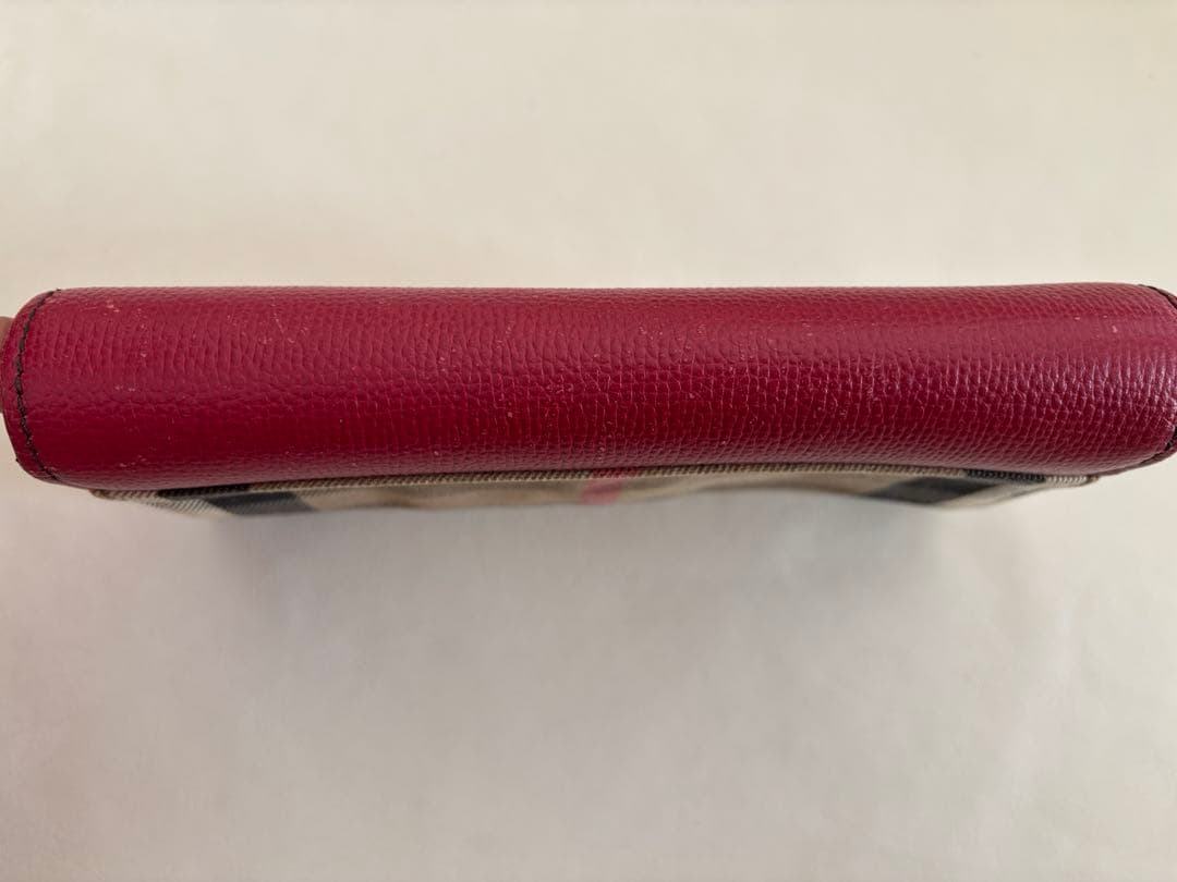 Burberry 長財布 赤