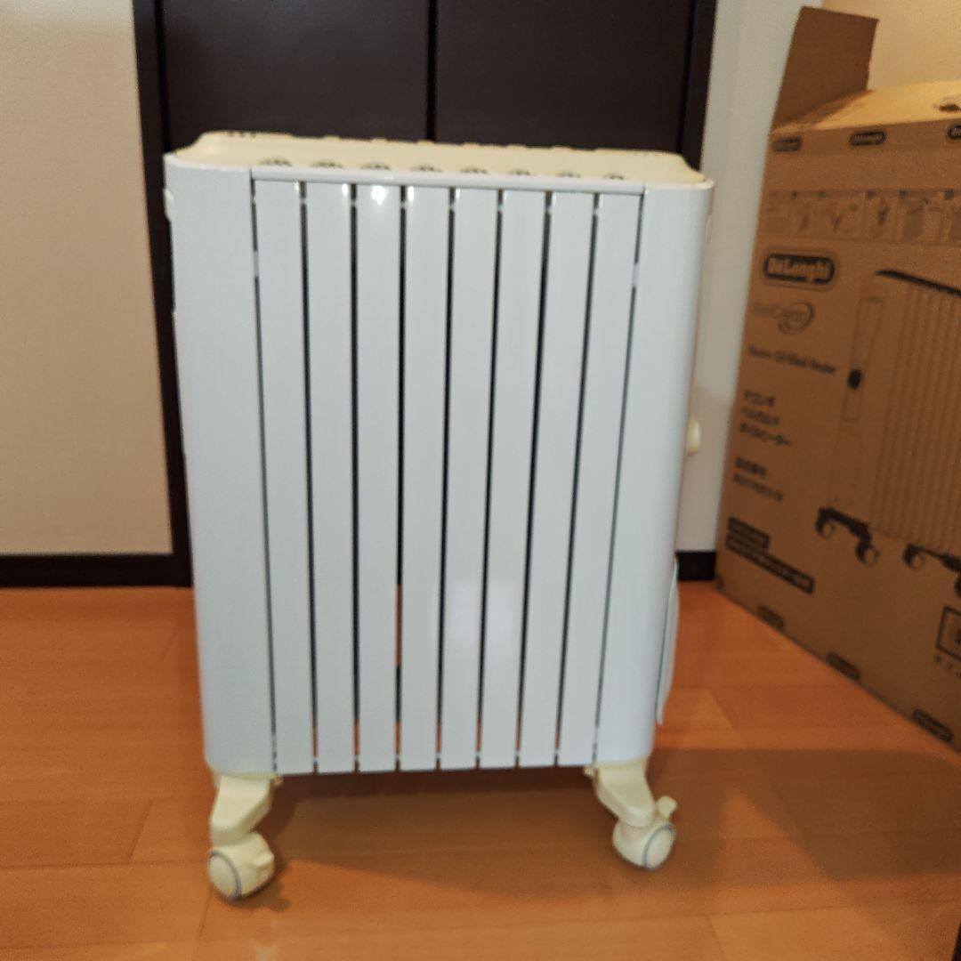 DeLonghi オイルヒーター ホワイト　RHJ75V0815