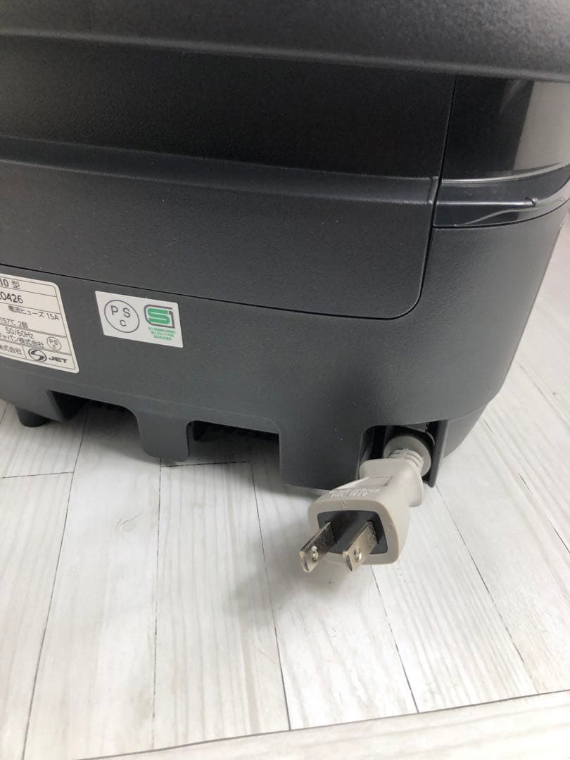 ZOJIRUSHI象印　圧力IH炊飯ジャー　NW-PT10 2022年製　濃墨