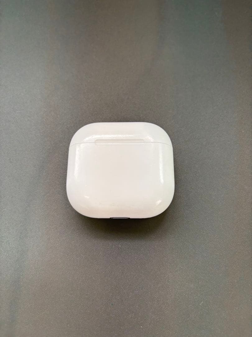 【訳あり】 AirPods 第4世代/ノイズキャンセリング対応/<No1904>