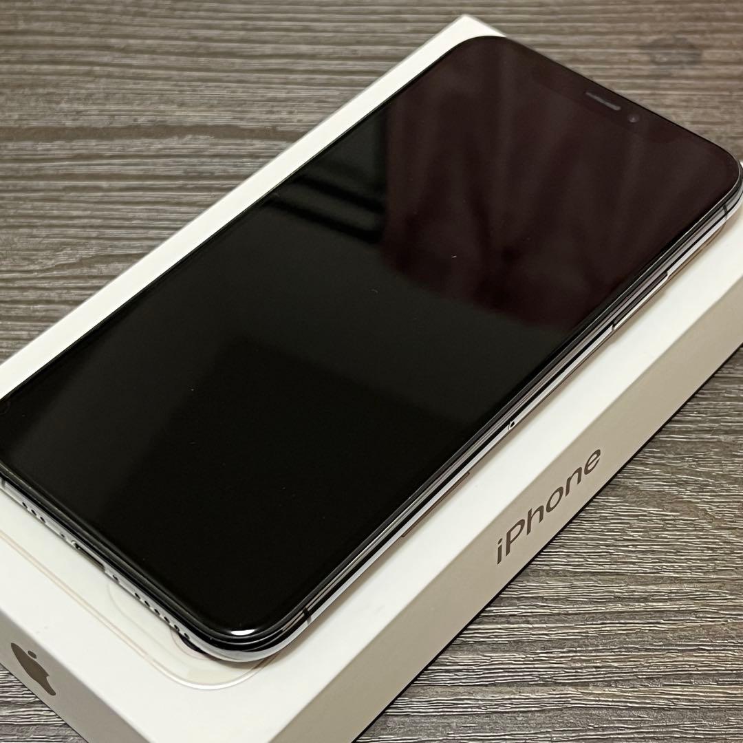 【美品】iPhone Xs スペースグレイ 64GB（SIMフリー）