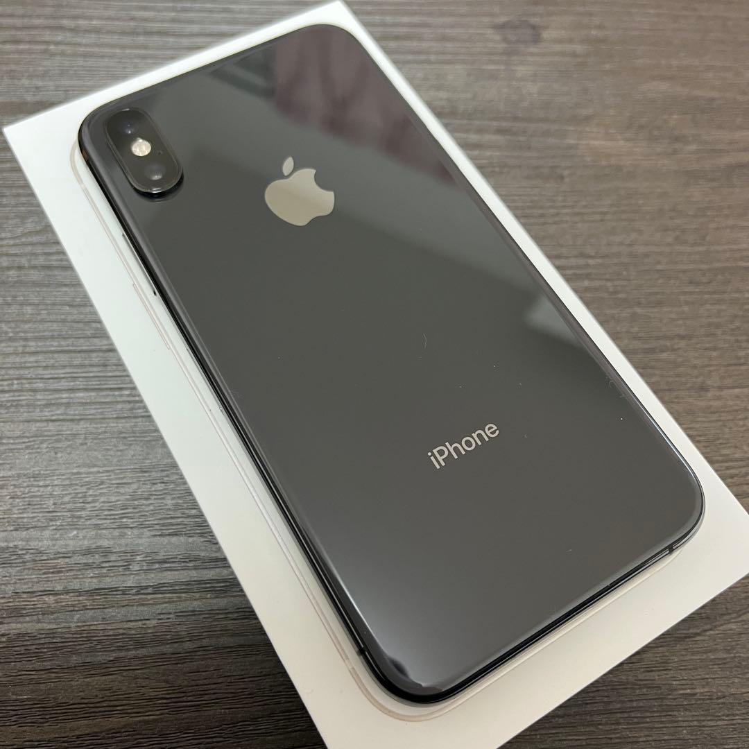 【美品】iPhone Xs スペースグレイ 64GB（SIMフリー）