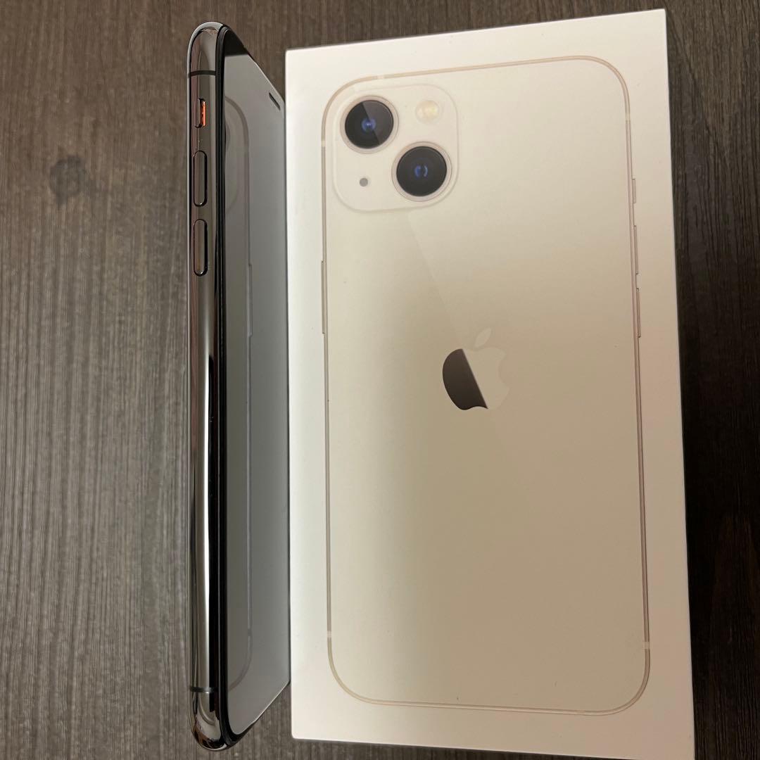 【美品】iPhone Xs スペースグレイ 64GB（SIMフリー）