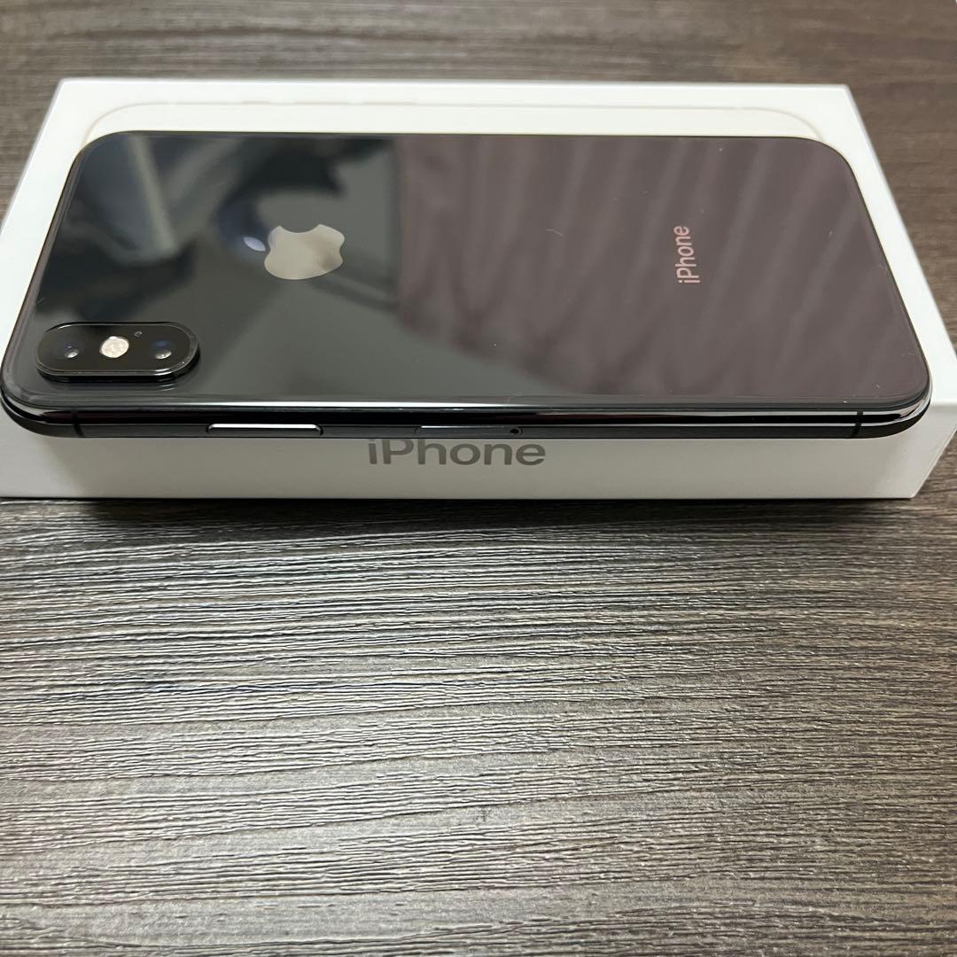 【美品】iPhone Xs スペースグレイ 64GB（SIMフリー）