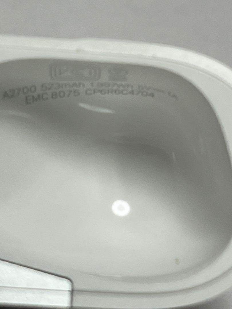 AirPods Pro 2 MagSafe充電ケース（Lightning）