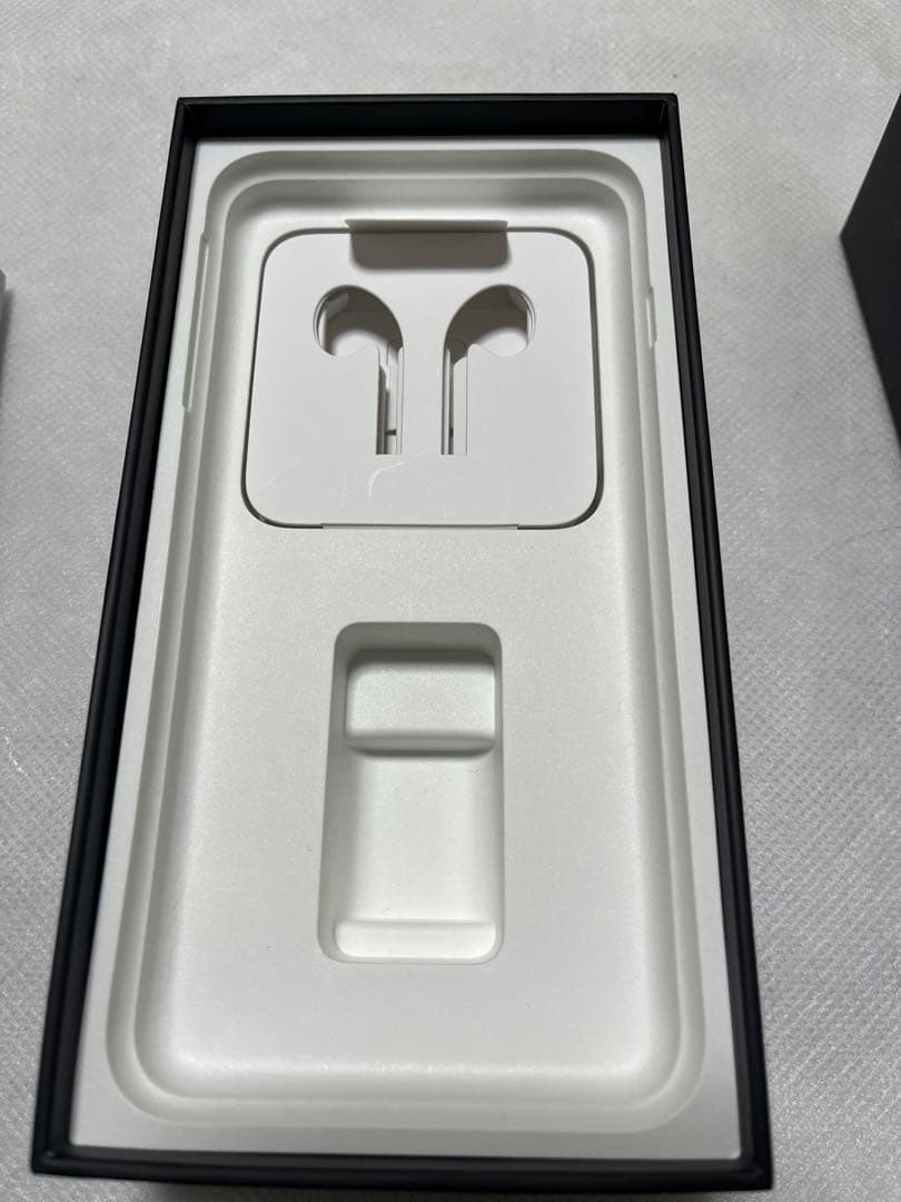 Apple iPhone 7 Plus 128GB ジェットブラック