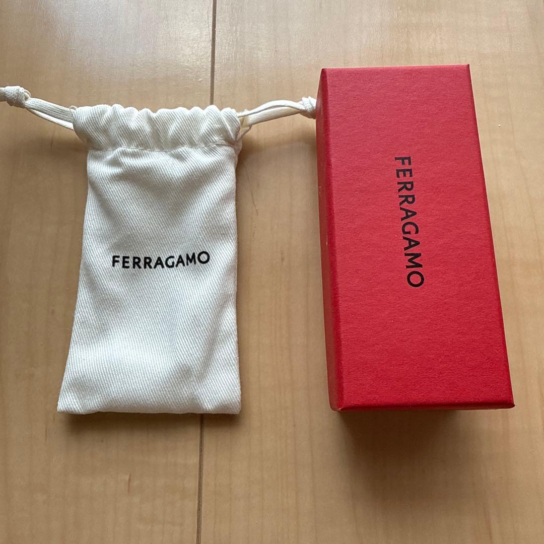 FERRAGAMO バレッタ　ヘアアクセサリー