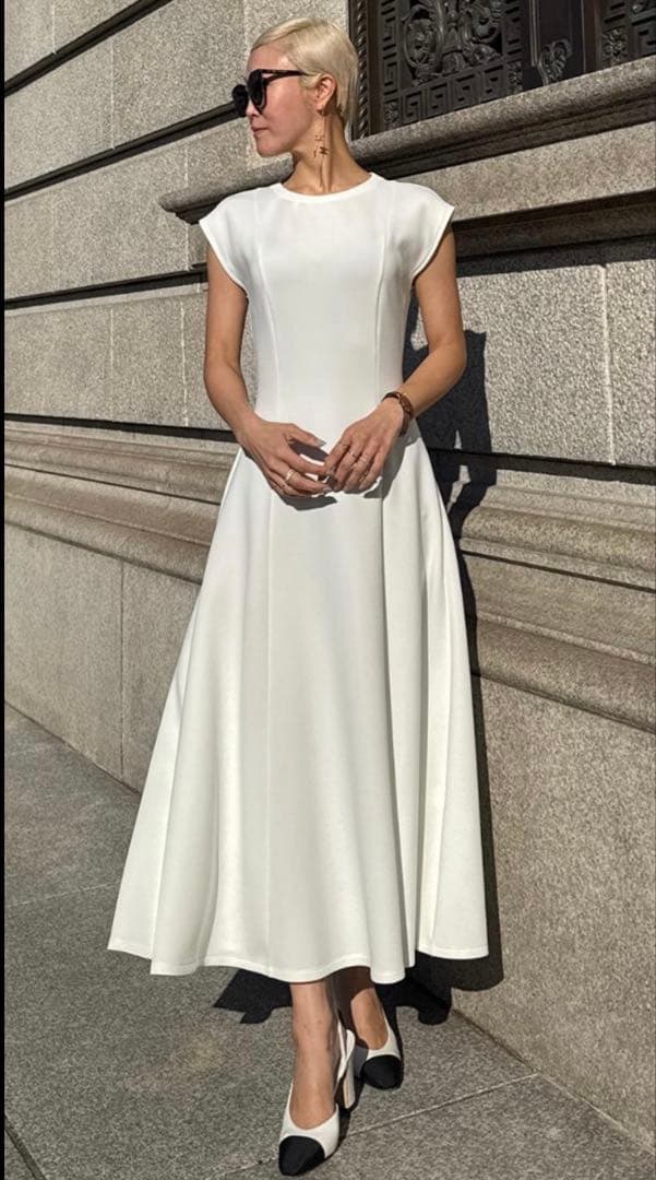 JENNEフレンシルエットワンピースSホワイト