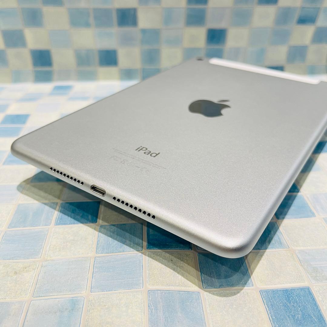 SIMフリー iPad mini 第4世代 本体 32GB シルバー 電池良好
