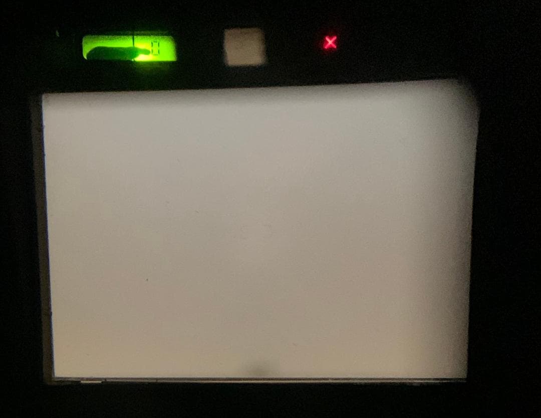 【動作品】Nikon F4 ボディ シャッター・巻き上げOK　液晶難あり