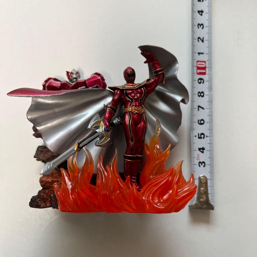 黒十字軍ポーチと戦隊ヒーロー ジオラマフィギュア セット