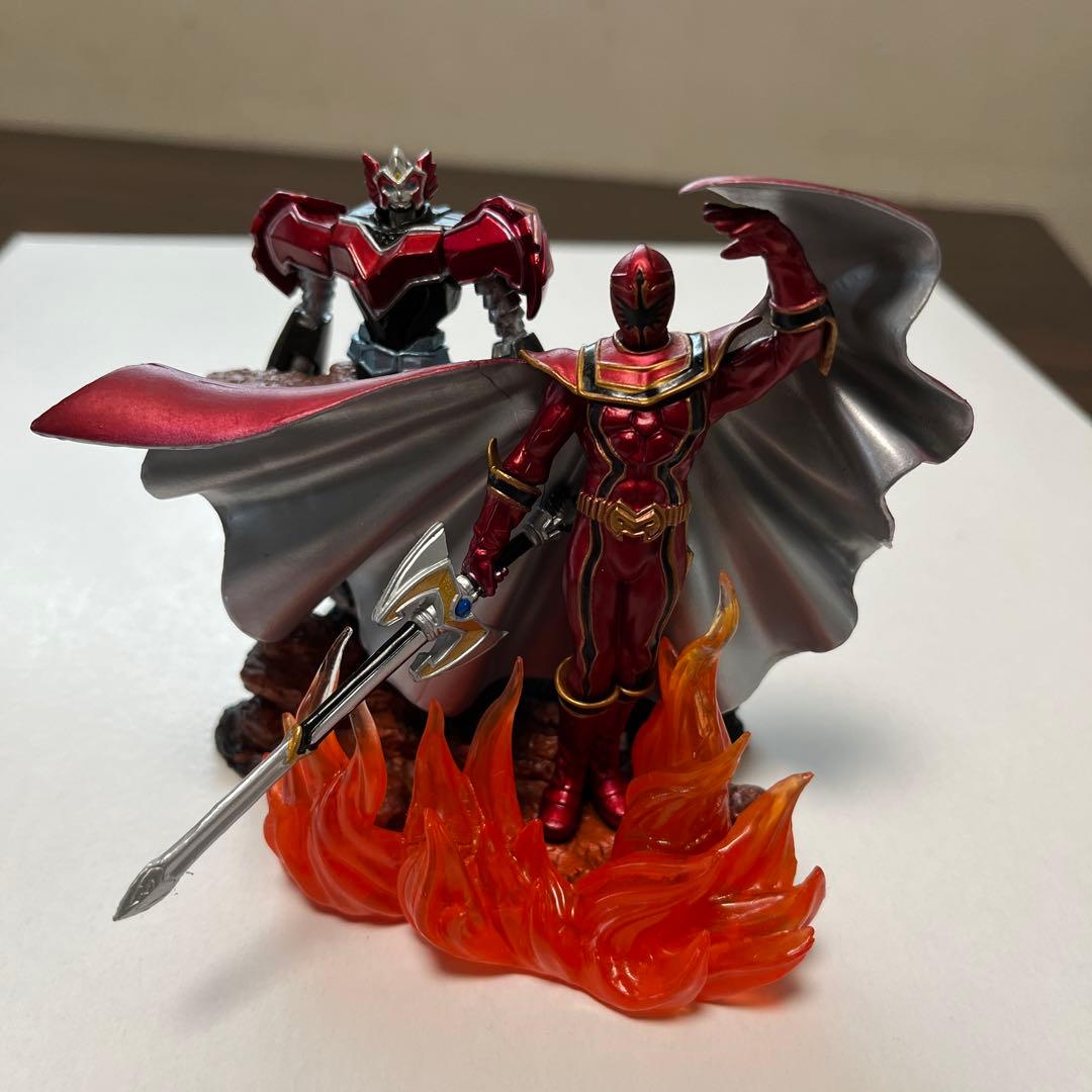 黒十字軍ポーチと戦隊ヒーロー ジオラマフィギュア セット