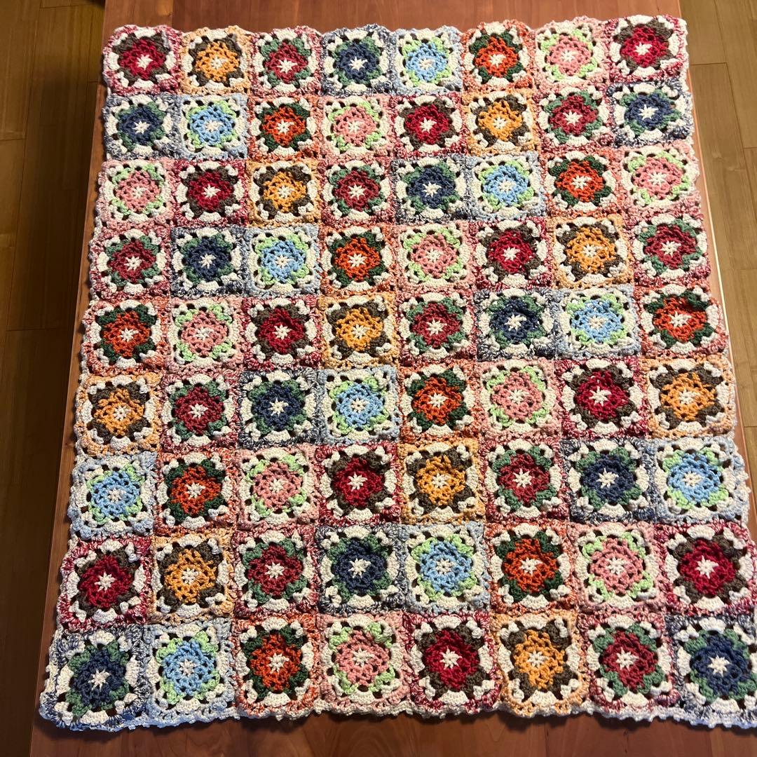 『キュートフローラルブランケット』ホビーラホビーレ〜手編み〜マルチカバー