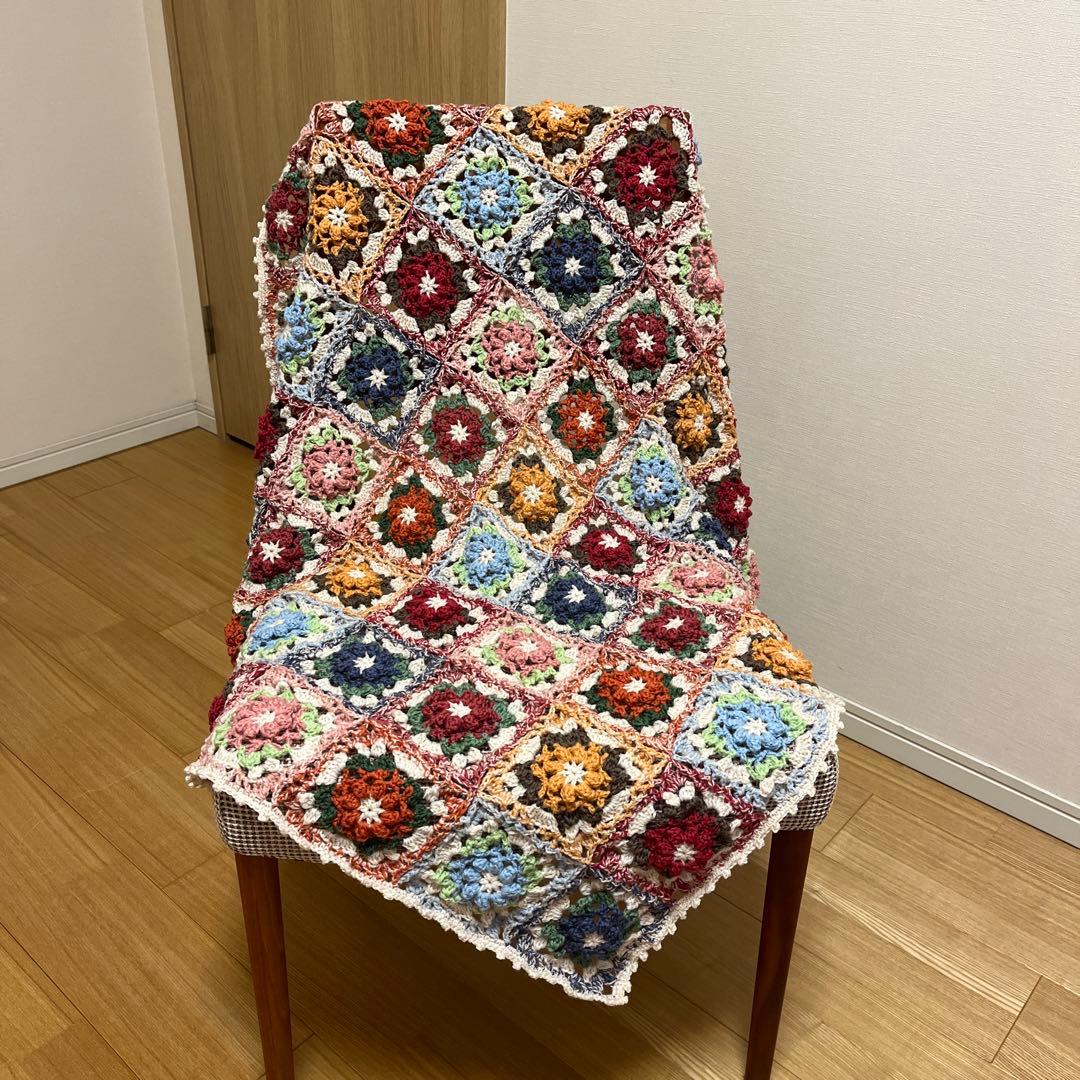 『キュートフローラルブランケット』ホビーラホビーレ〜手編み〜マルチカバー