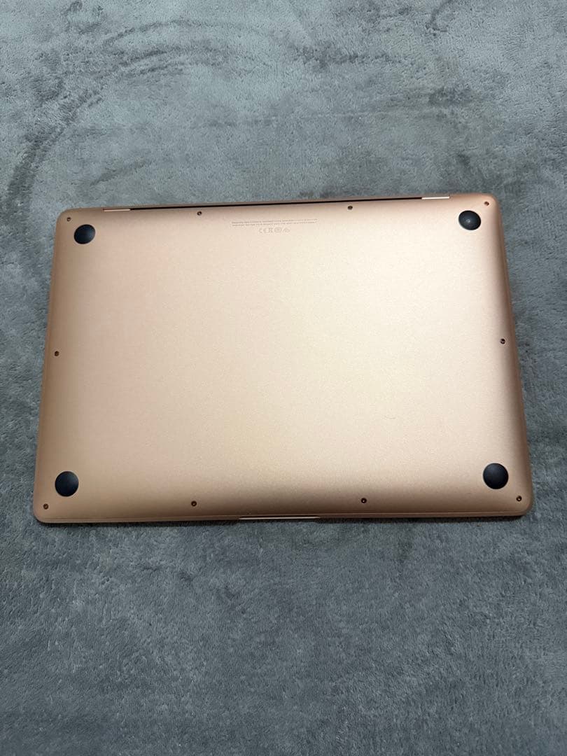 MacBook Air 2020年モデル13インチ 箱、充電器付き