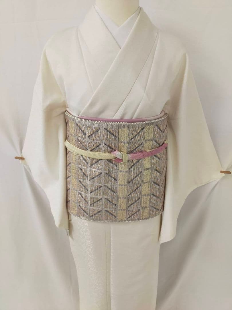 売約済み★★新品未使用　洗える紋意匠色無地(ポリ100%)Lサイズ★★