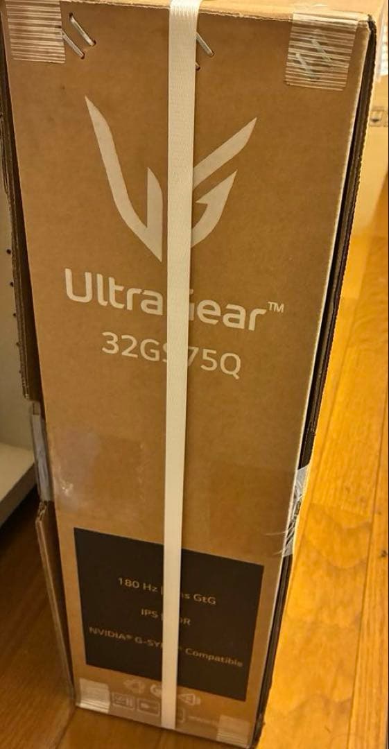 12月末まで　［新品未開封］LG ディスプレイ 31.5インチ