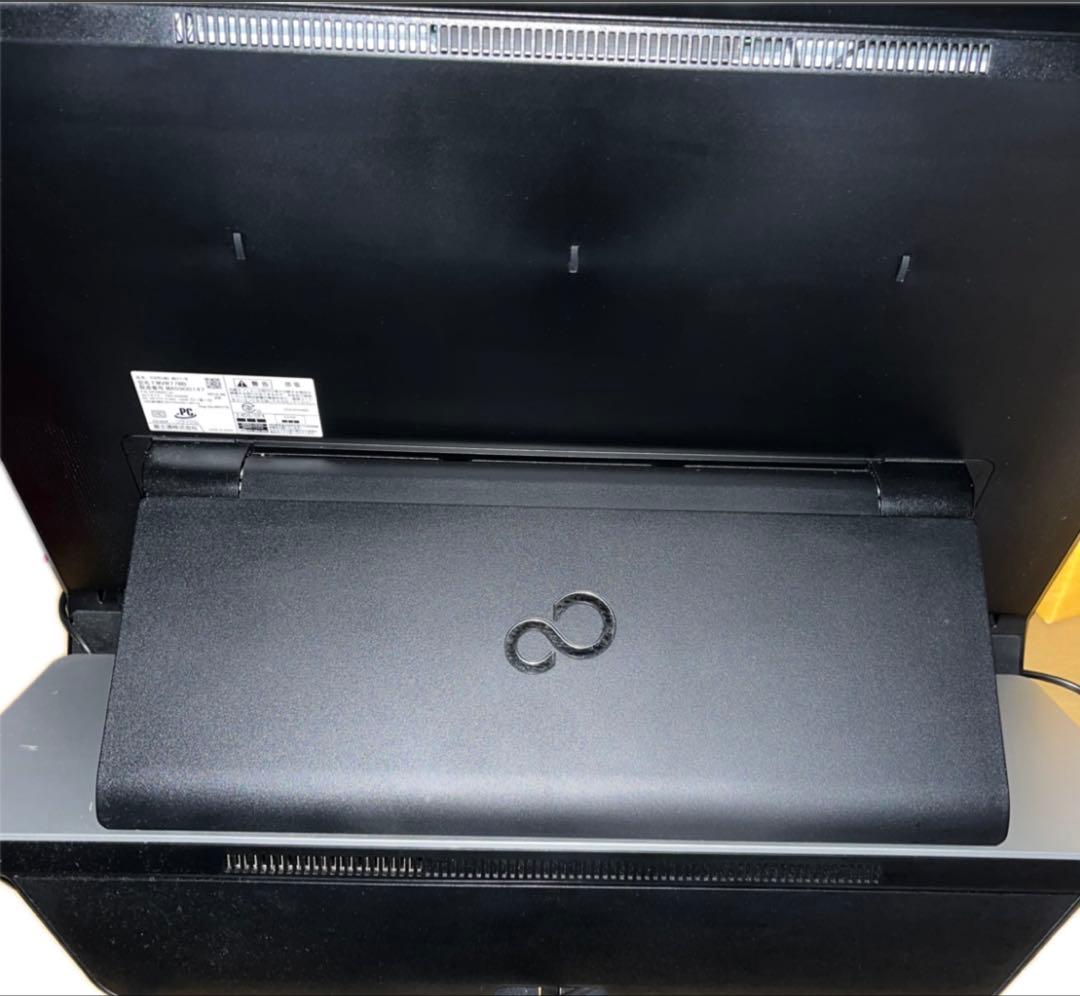 【本日限定価格】FUJITSU FMV ESPRIMO WH77/W