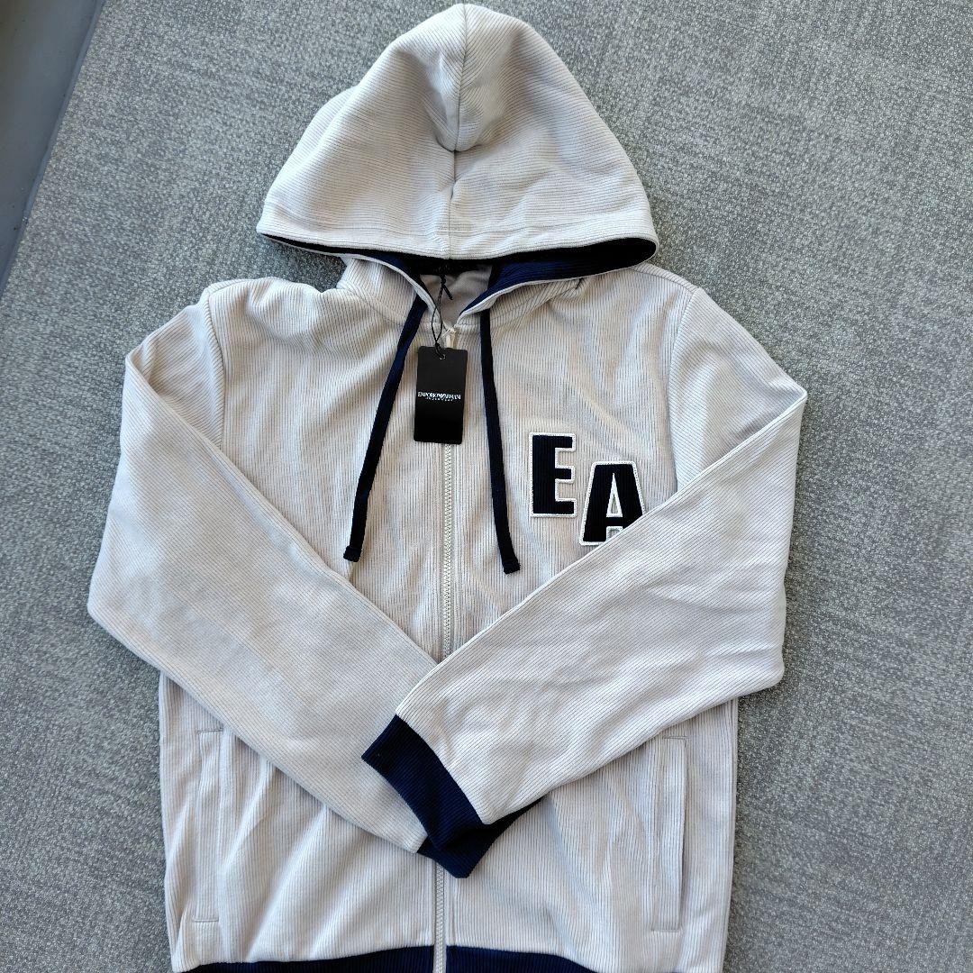 ARMANIアルマーニ EA フード付きジップアップ新品未使用