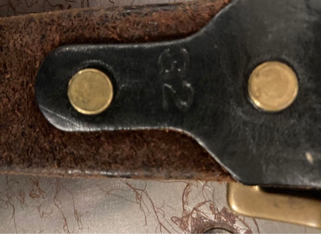 HTC スタッズレザーベルト　ブラック