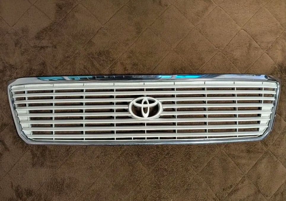 M*.様 ☆送料込み☆値下げ☆✭トヨタセルシオ２０後期 フロントグリル 美品！当