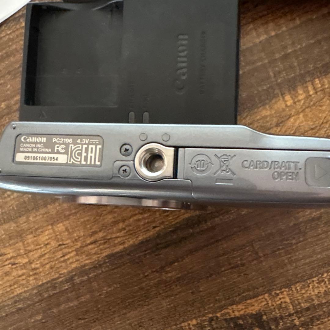 Canon IXY 160 デジタルカメラ 本体　チャージャー付　コンデジ