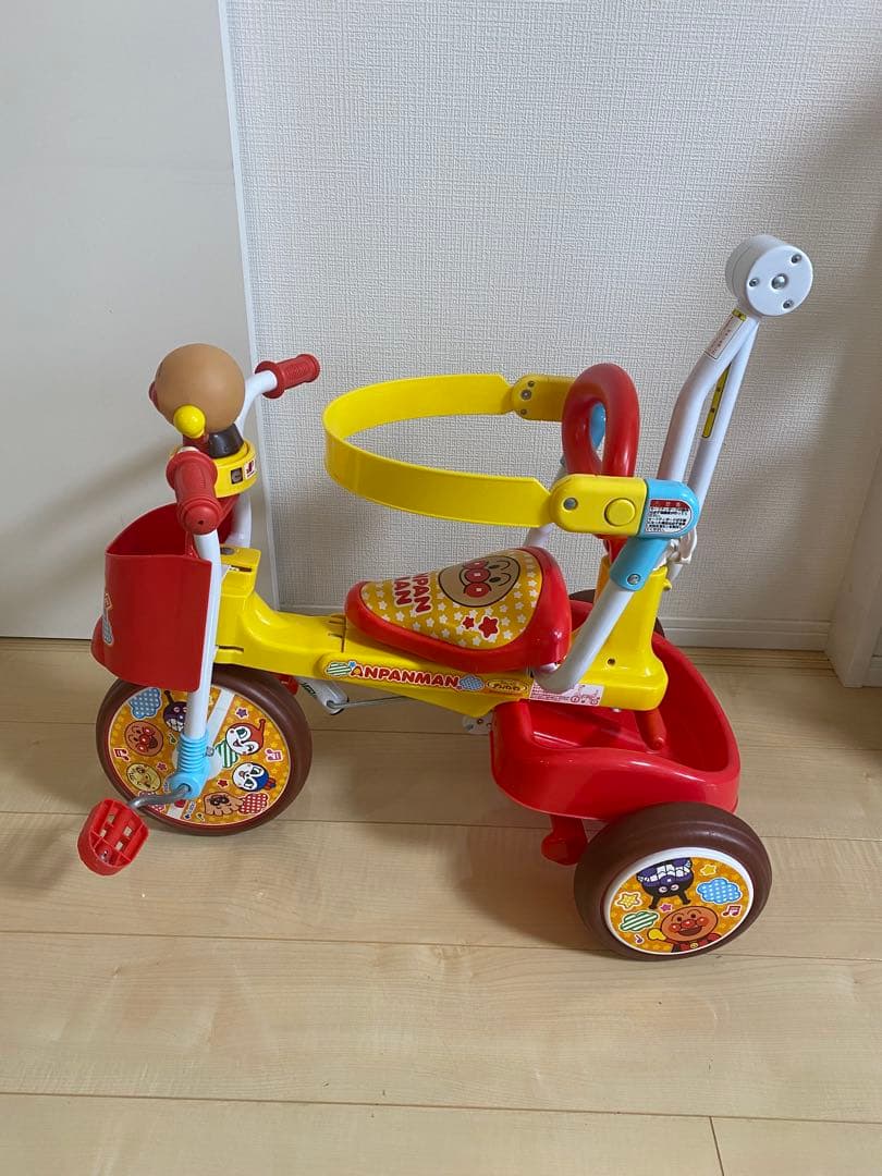 【美品】★それいけ！アンパンマンオールインワンUPII折りたたみ三輪車