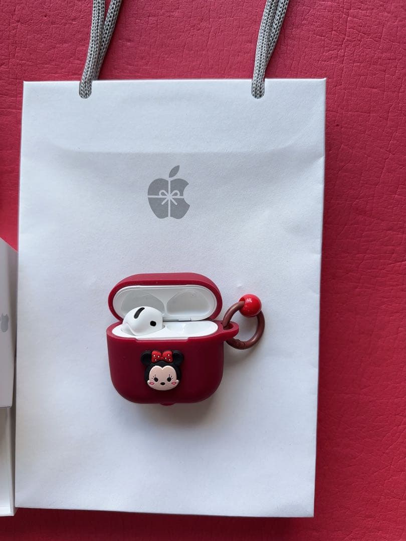 AirPods4 ケースプラス左耳イヤホン