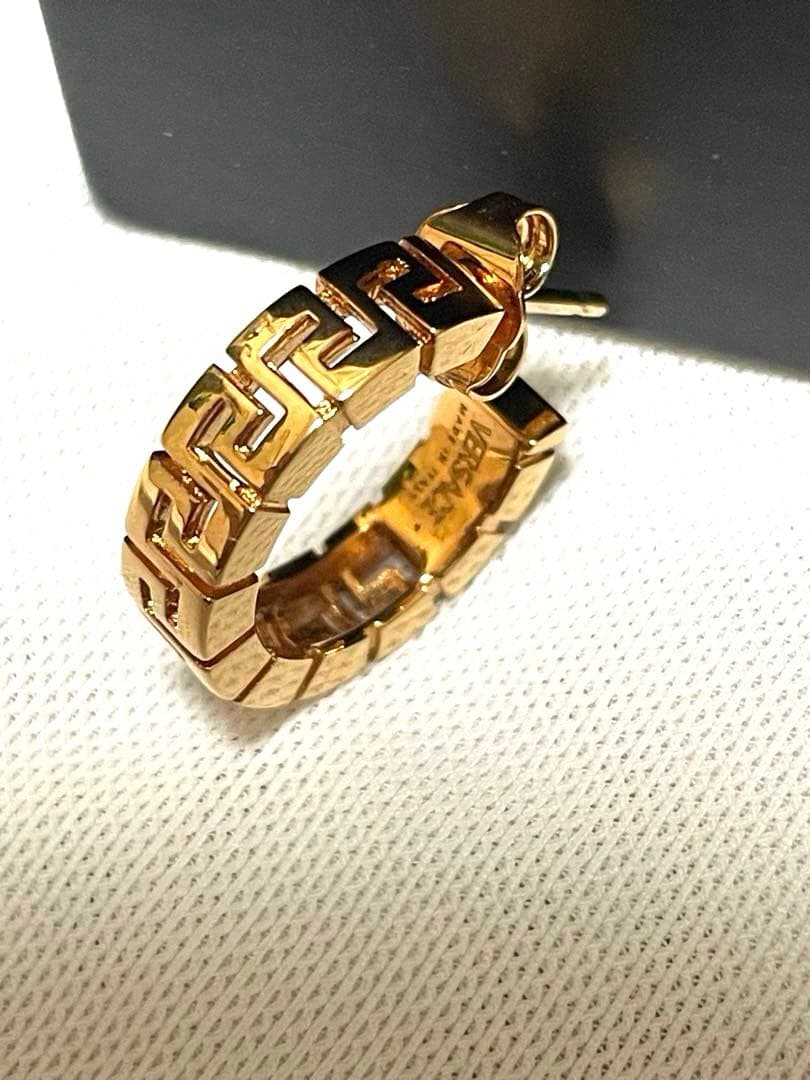 値下げ　VERSACE（ヴェルサーチ）グレカ フープピアス イヤリング　ゴールド