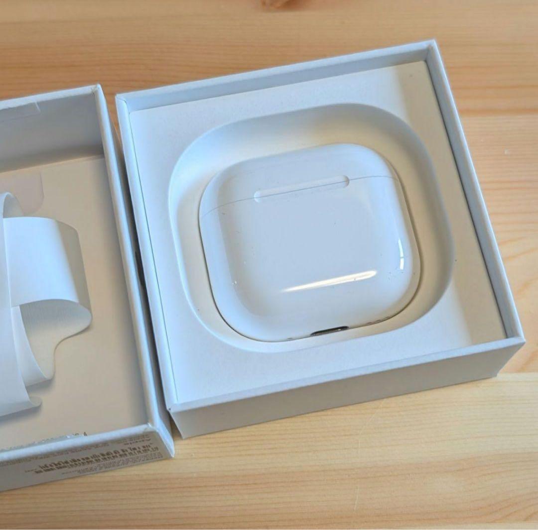 Apple AirPods4 本体 アクティブノイズキャンセリング